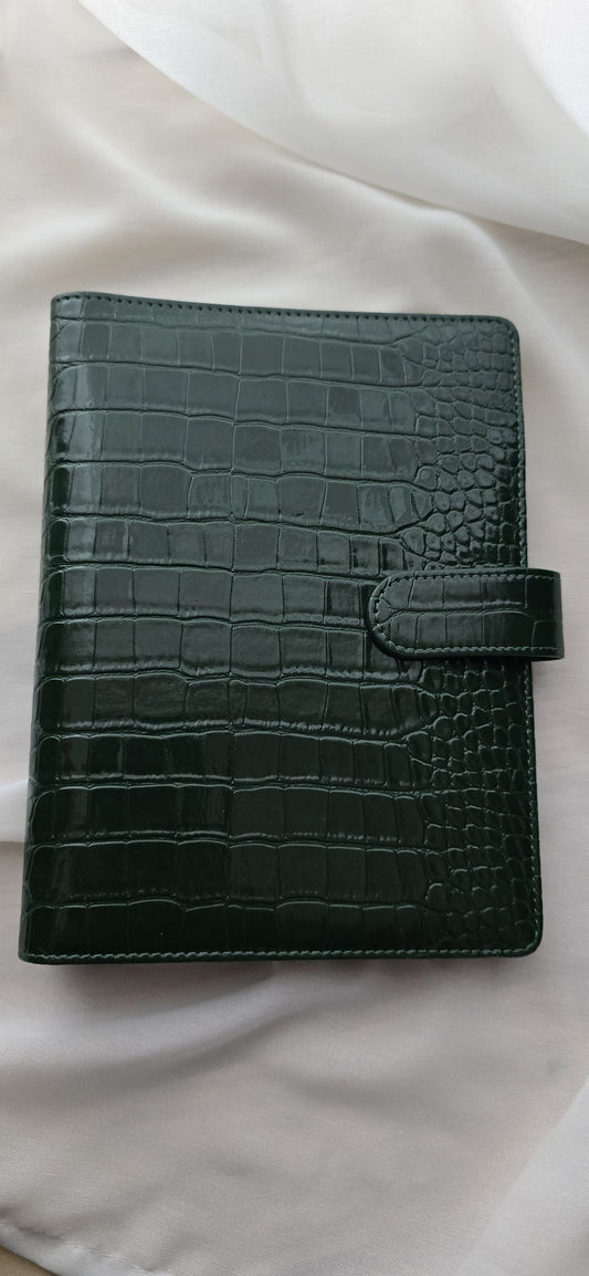 Grüner Binder mit Krokodilmuster